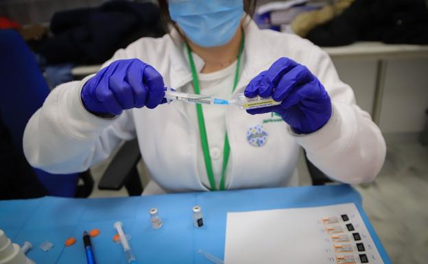 El camión covid de la Junta administró 45.361 dosis en Almería