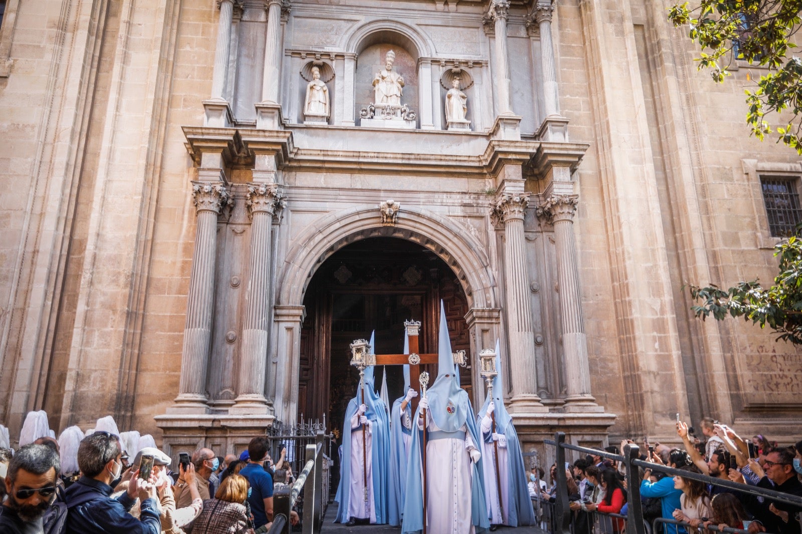 La procesión del Resucitado, en imágenes