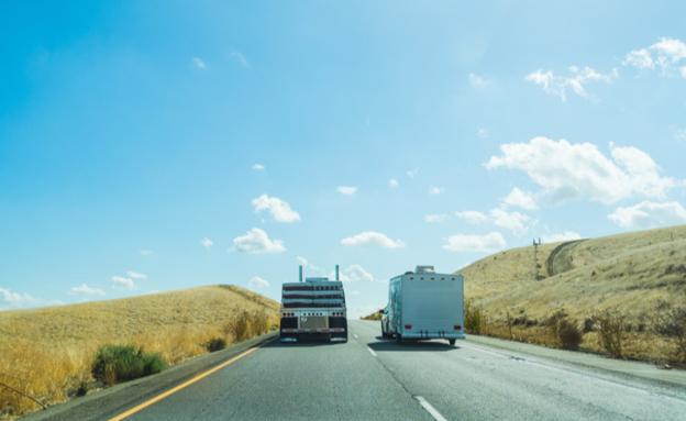 La DGT advierte de la nueva forma de adelantar para evitar una multa