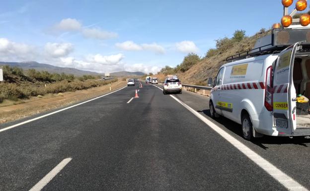 Fallece en Granada un conductor que se bajó del vehículo en plena autovía al sentirse indispuesto