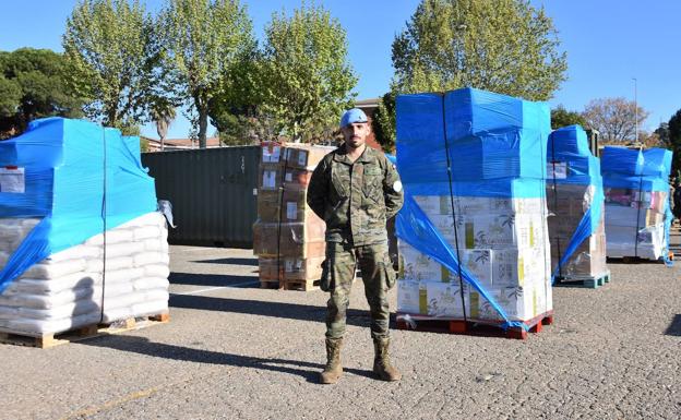 El teniente solidario de Churriana que ha recaudado más de 100 juguetes para llevar a Líbano