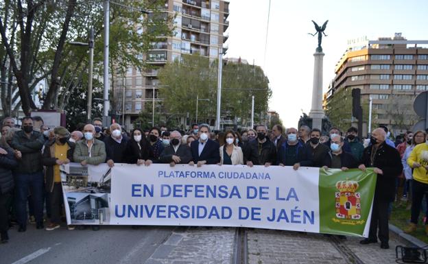 La Plataforma en Defensa de la UJA convocará movilizaciones si se obstaculiza Medicina