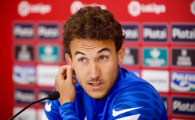 Luis Milla: «El equipo se siente más cómodo fuera de casa, pero tenemos que cambiar el chip en Los Cármenes»