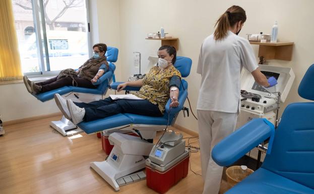 Granada procesará con nueva maquinaria toda la sangre que se dona en Andalucía Oriental