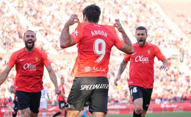 El Mallorca se hace fuerte en Son Moix