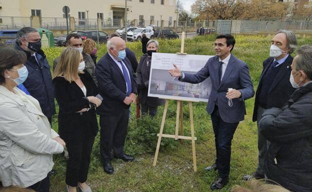 La Junta garantiza el ambulatorio de la Juventud y deja la decisión del solar al Ayuntamiento