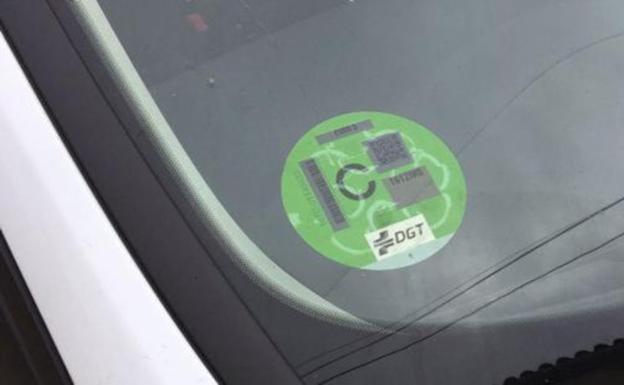 La DGT pone la lupa en los coches con esta determinada etiqueta