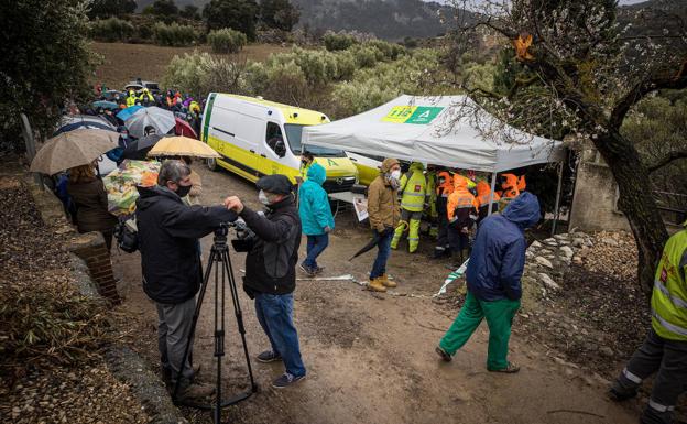 La justicia da por fallecido al escultor Manuel Caba en el incendio de su cortijo de Moclín