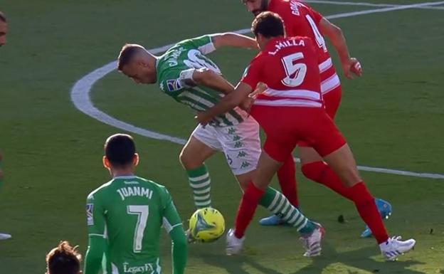 El alto listón de De Burgos Bengoetxea perdona a Fekir