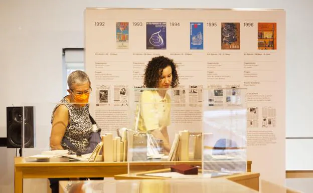 La Sala Zaida acoge la exposición Memoria de la Feria del libro que recorre sus 40 años de historia