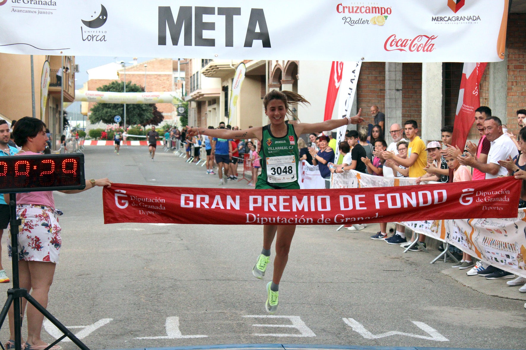 Cristóbal Ortigosa y Claudia Estévez ganan en la 'Carrera del Espárrago' de Huétor Tájar