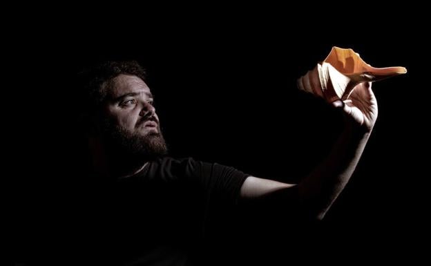 «Persigo la huella musical de nuestros ancestros para traerla al presente»