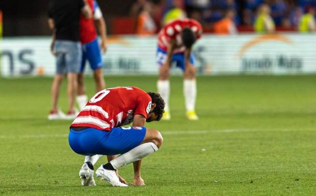 Los jugadores del Granada que acaban contrato y los que quedan en duda