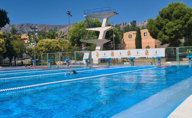 La piscina de La Salobreja abrirá por la noche en julio para aliviar el calor