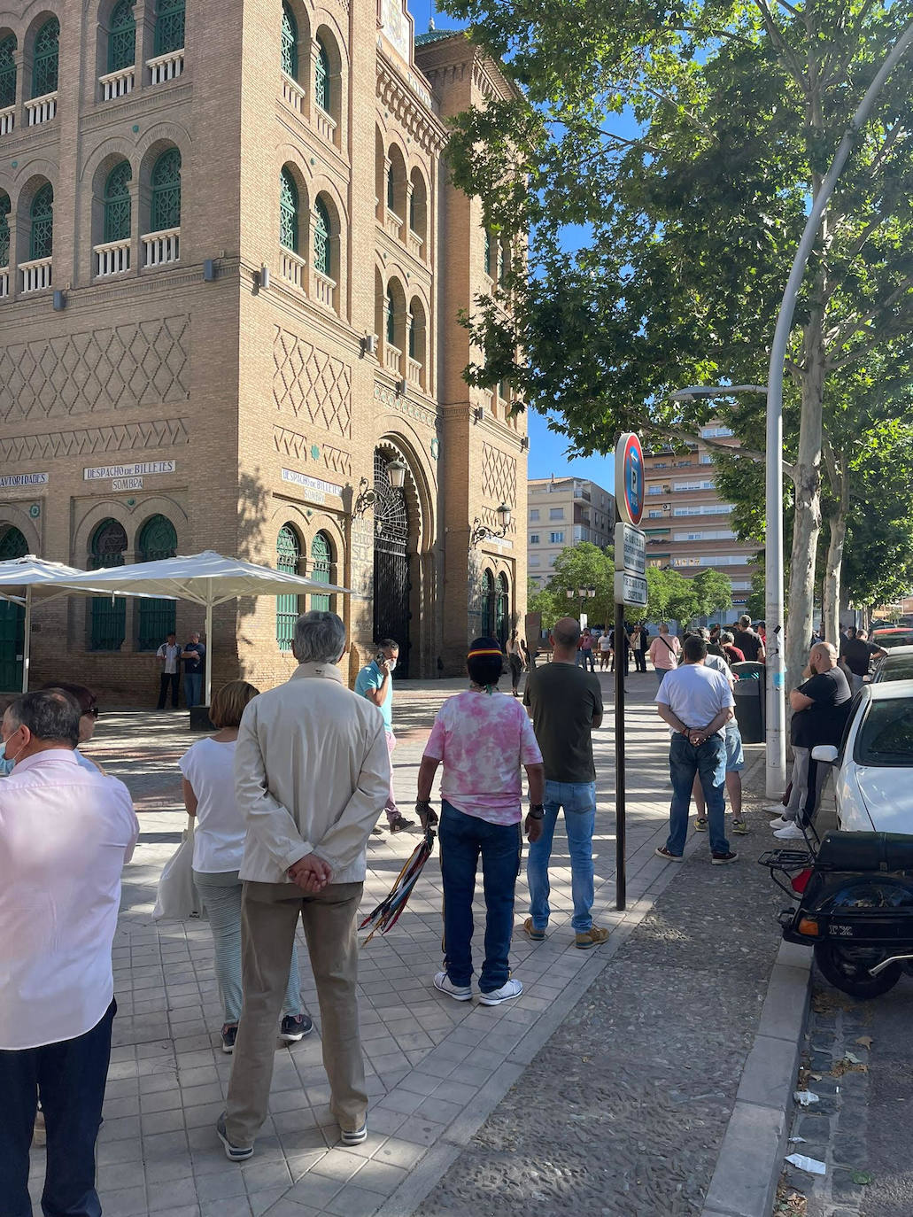 Largas colas en las taquillas de la Monumental de Frascuelo de cara al Corpus de Granada