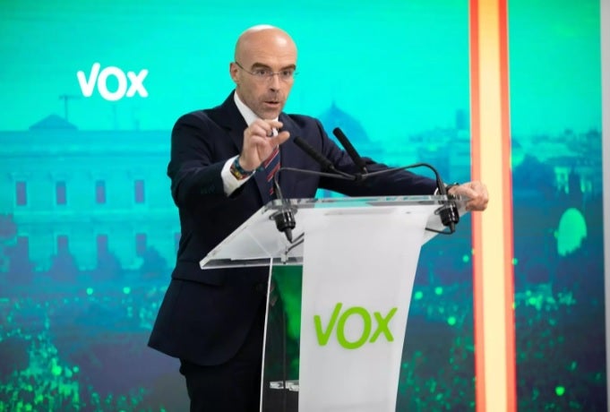 Vox amenaza con rechazar la investidura de Moreno si no gobiernan juntos
