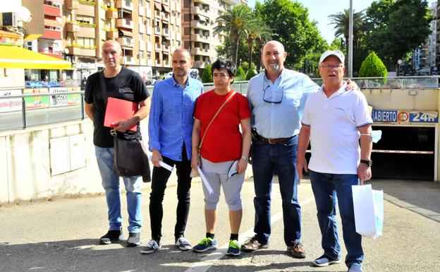 Apoyo sindical a la plantilla del parking de Santa Margarita de Linares