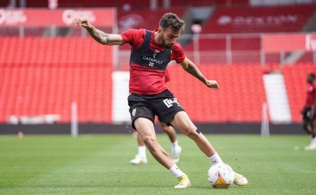 Álex Centelles firma cuatro temporadas más con la UD Almería