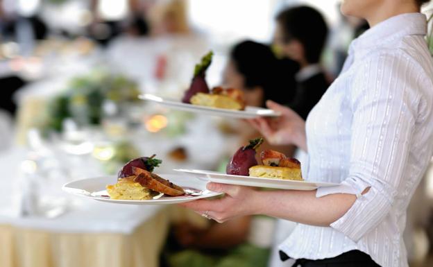 Los restaurantes deberán ofrecer al cliente llevarse las sobras de su comida