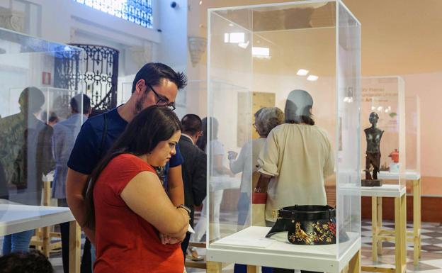 La muestra del XXV Premio Fundación Unicaja de Artesanía, en el Centro Cultural Baños Árabes