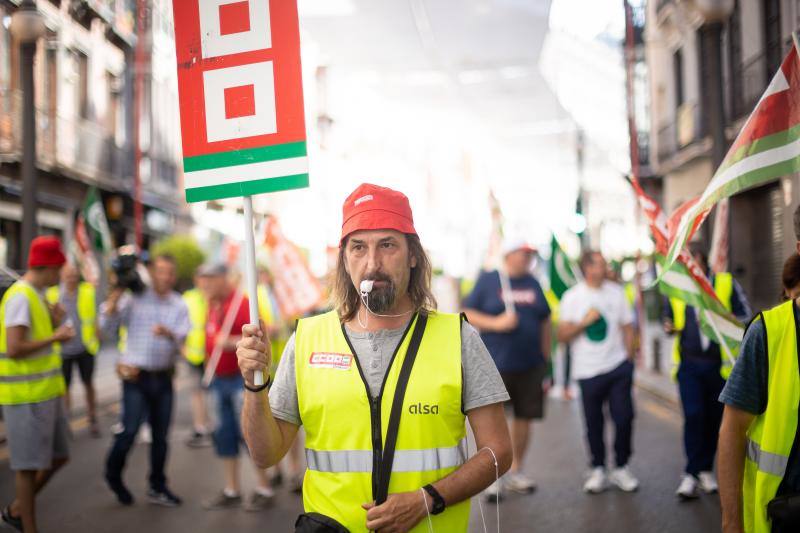 La plantilla votará hoy una oferta de Rober para desconvocar la huelga de transportes