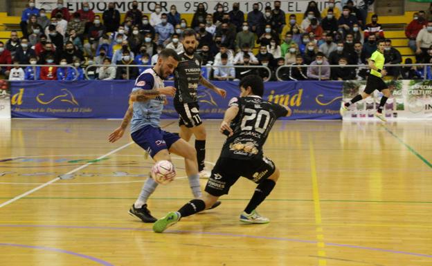 Inagroup El Ejido consolida su columna vertebral con la ampliación de contrato de Guille y Pipi