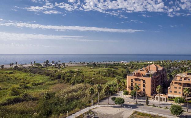 García Chamorro: «La marina de Motril es el proyecto de mayor inversión tras el acelerador»