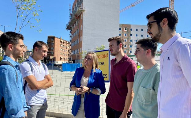 Carazo destaca la inversión en Granada de la Junta para construir 1200 viviendas protegidas para jóvenes