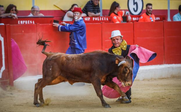 'Diversiones en el ruedo' deleita en la Monumental de Frascuelo