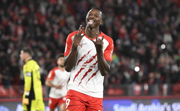 Sadiq quiere ser el delantero en el retorno a Primera División