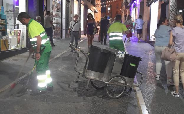 El Ayuntamiento activa un dispositivo especial de limpieza tras los festejos