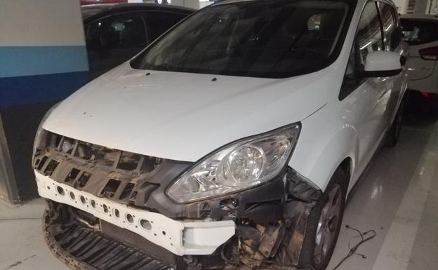 Buscan a unos ladrones que desguazaron un coche en el parking del Nevada para robar piezas