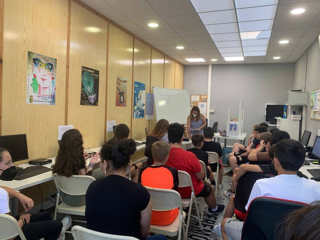 'Tabernas ante las drogas' aspira a un pueblo saludable con especial atención a los jóvenes