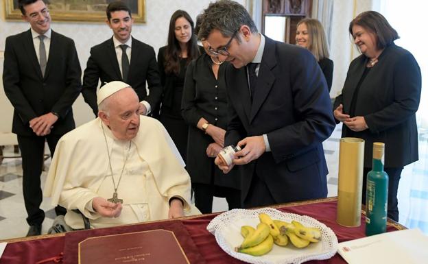 Aceite de Jaén y plátanos de La Palma, para el Papa Francisco
