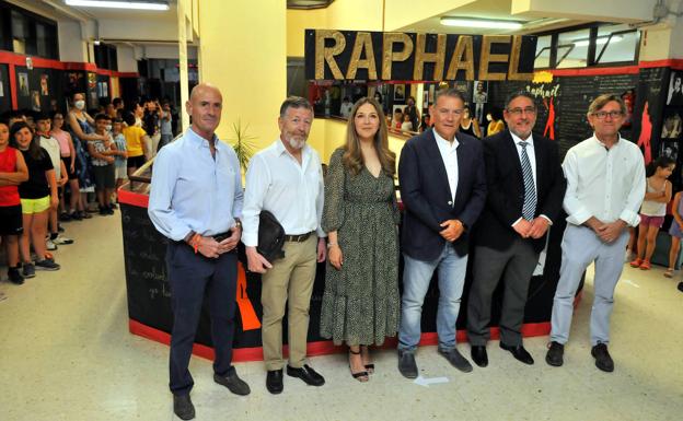 Raphael, un ejemplo de valores para el Colegio Santa Ana de Linares