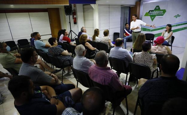 El PP moviliza a sus bases en Albox para llevar a los vecinos sus propuestas