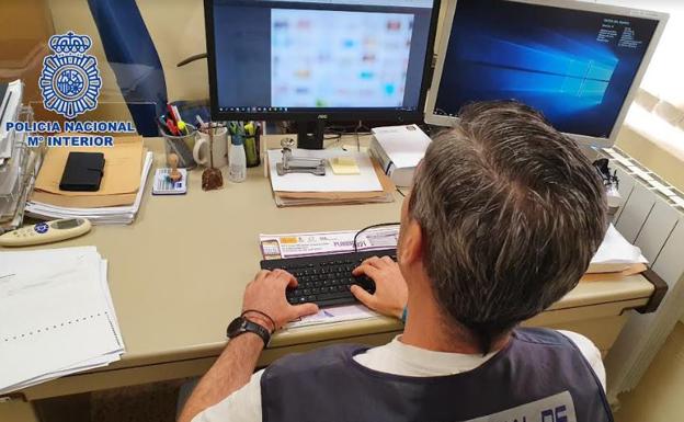 Detienen a un hombre de 61 años en Jaén con más de 5.000 archivos de pornografía infantil