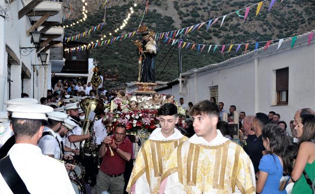 Trevélez vuelve a celebrar sus fiestas de San Antonio y la representación de 'Moros y Cristianos'