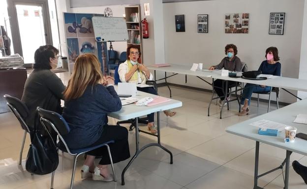 La escuela de pacientes de Torrecárdenas formará a once enfermos con fibromialgia