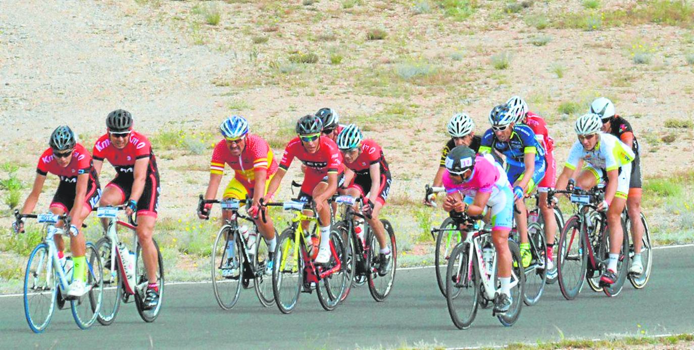 La Trackman Cycling hace sudar a 250 ciclistas en Tabernas