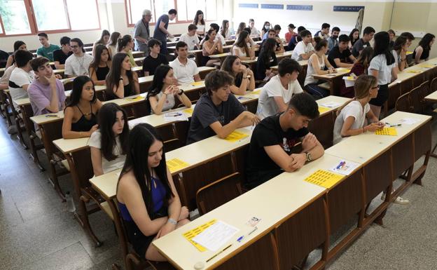 La nueva ley de universidades combate la precariedad y el amiguismo