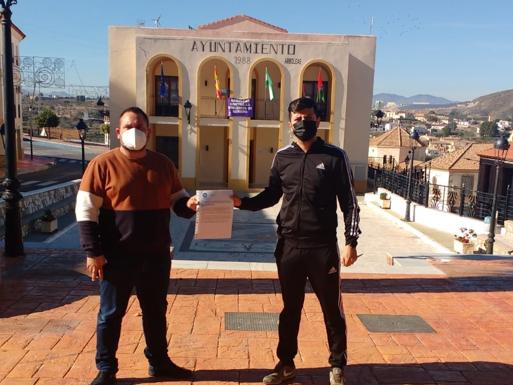 Arboleas contrata a la exedil de Albox para un taller y el PP ve «enchufismo»