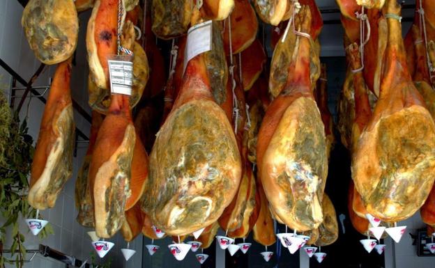 Los jamoneros de Trevélez llevarán a los tribunales la IGP Jamón Serrano
