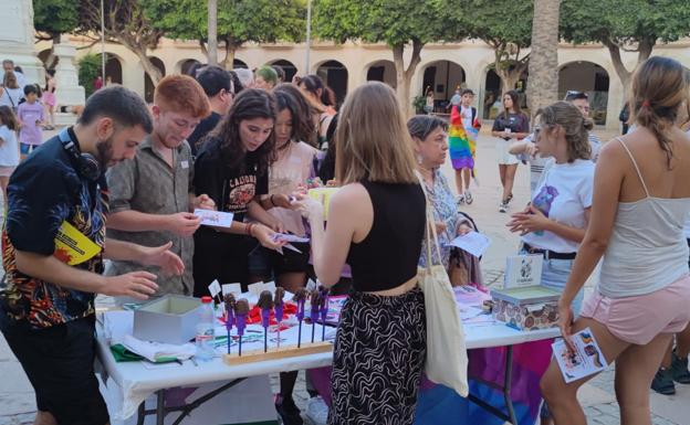 El Día del Orgullo calienta motores con una jornada de convivencia