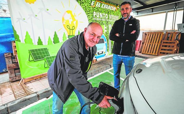 Cuatro veces más puntos de carga para coches eléctricos que antes de la pandemia