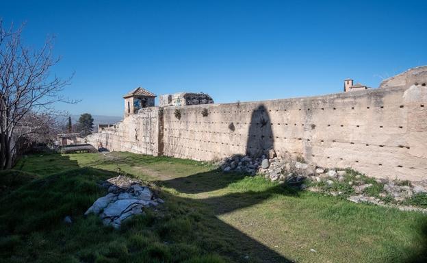 El Gobierno saca a concurso la restauración de un tramo de la muralla zirí