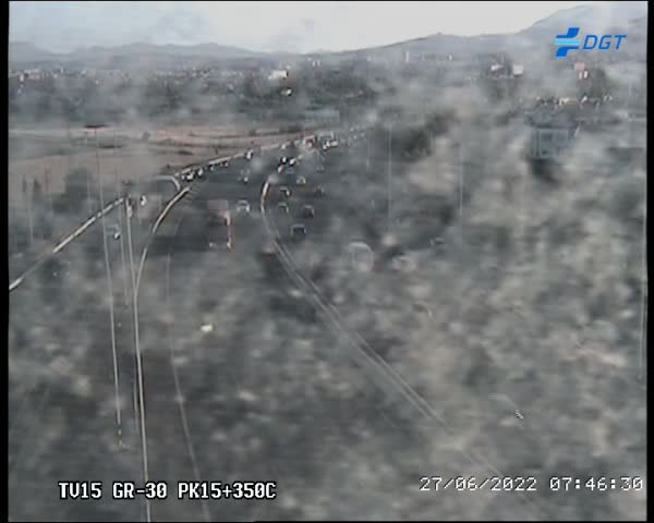 Los puntos más conflictivos del tráfico en Granada este lunes