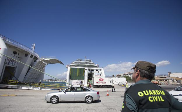 Desmantelada una red de que pasaba droga desde Melilla a través del ferri con Almería