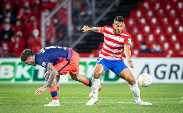 Suárez es transferible y el club se cierra en banda con Milla y Maximiano