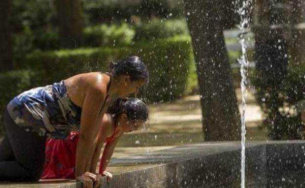 Umbral de sueño: ¿a qué temperatura es difícil dormir con el calor en Andalucía?